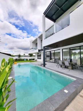 Pool villa near Ruamchok Boxing private pool etc